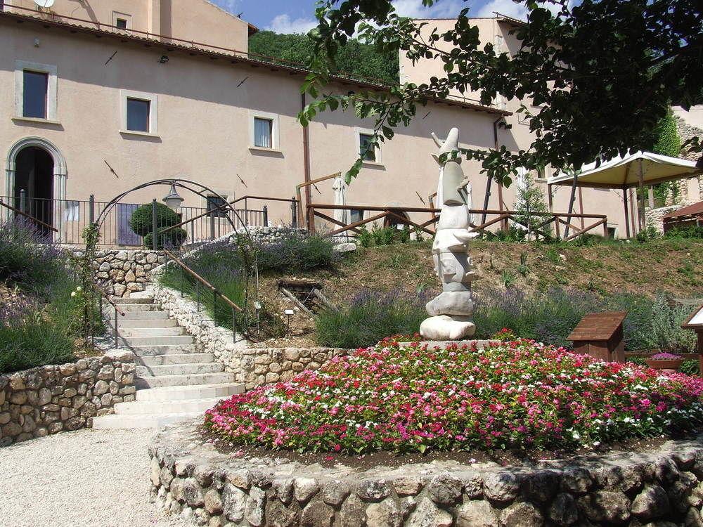 Convento Di San Colombo Hotel Santo Stefano Di Sessanio Exterior photo