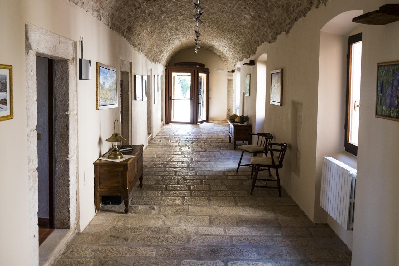Convento Di San Colombo Hotel Santo Stefano Di Sessanio Exterior photo