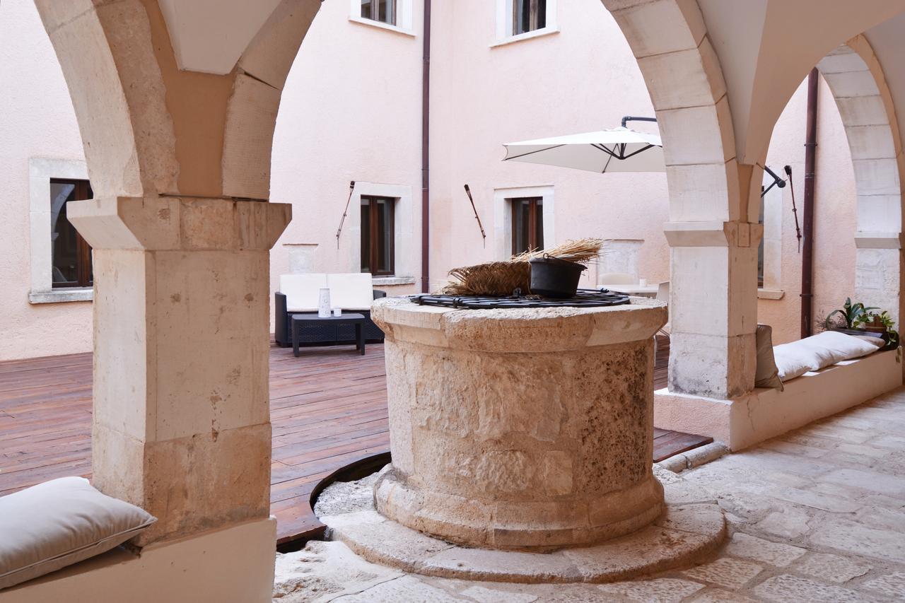 Convento Di San Colombo Hotel Santo Stefano Di Sessanio Exterior photo